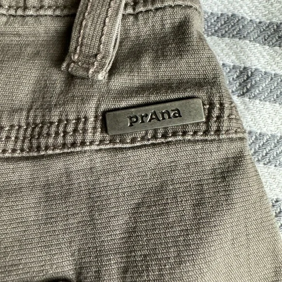 Prana Shorts - Picture 4 of 5